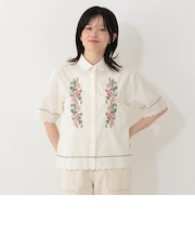 刺繍丸襟ブラウス/MAISON SAJOU