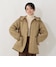 ベージュ
