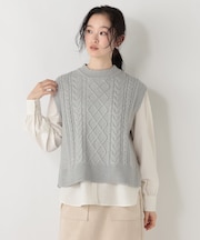 【洗える】ふわふわスフレケーブルニットベスト