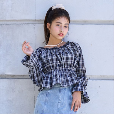 チェックオフショルブラウス