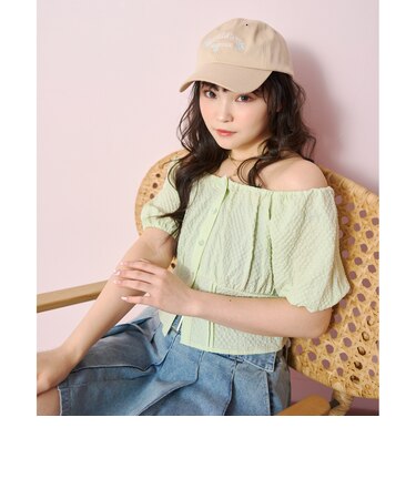 オフショルブラウス