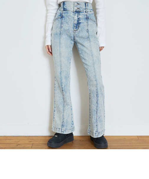 【ストレッチ】スタイルアップフレアデニムパンツ