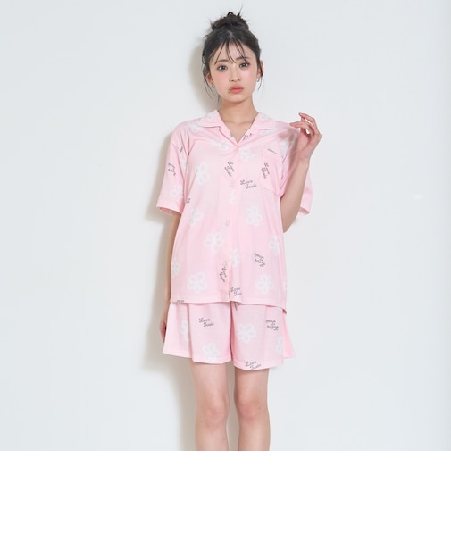 【ルームウェア/パジャマ】半袖総柄シャツ＆ショートパンツセット