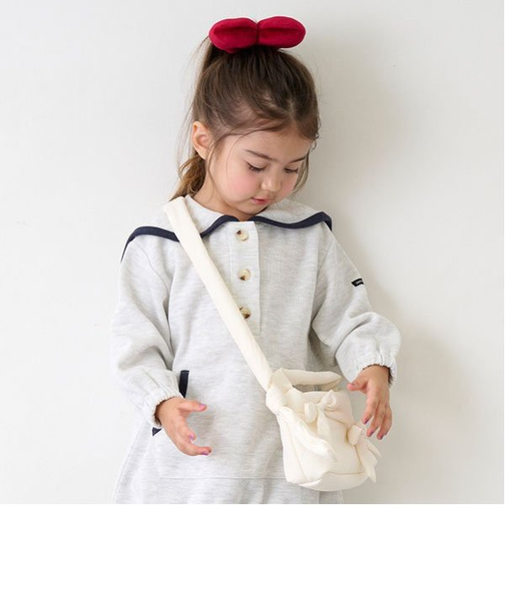 リボンパデットショルダーバッグ