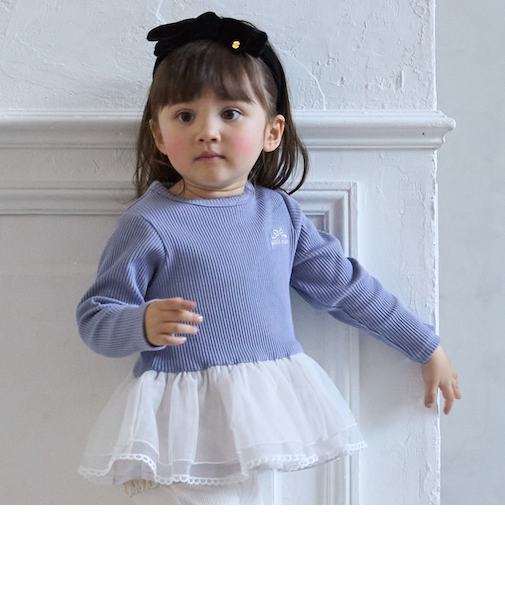 チュールペプラムロゴ長袖Tシャツ