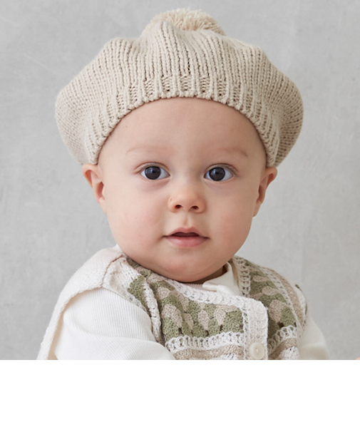 ポンポンつきベレー帽