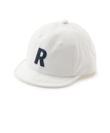 アルファベットロゴキャップ