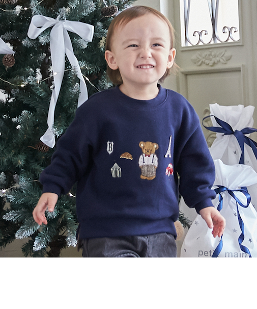 くまモチーフトレーナー