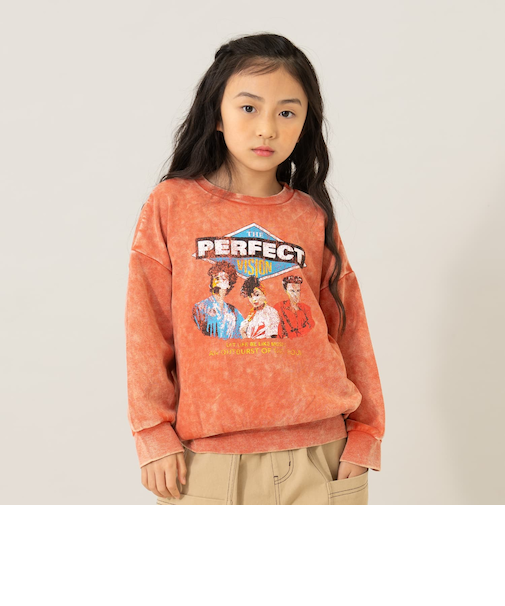 バンド風プリントトレーナー