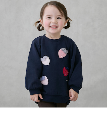 いちごモチーフトレーナー