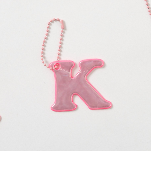 あんしんアルファベットリフレクターチャーム(ピンク)