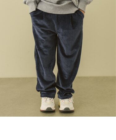 のびのびコーデュロイテーパードパンツ