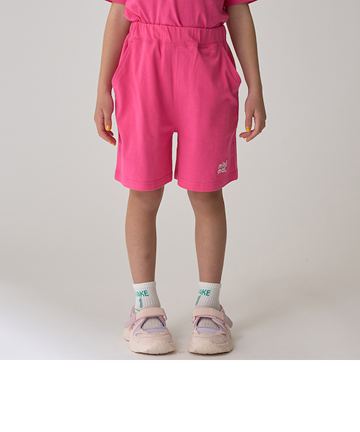 【防汚撥水】ワンポイント刺しゅう4分丈パンツ