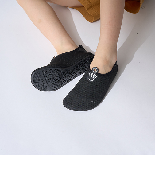 水陸両用シューズ