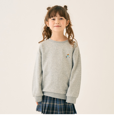 クマ刺しゅう 裏毛トレーナー