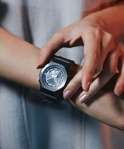 G-SHOCK(ジーショック)【正規販売店】20気圧防水/ﾒﾀﾙMIDｻｲｽﾞ/腕時計/GM-S2100MF-1AJF/ﾚﾃﾞｨｰｽ･ﾒﾝｽﾞ/ﾕﾆｾｯｸｽ/ムラサキスポーツ