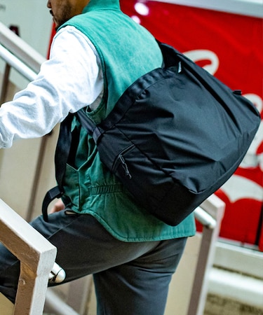 CHROME(クローム)26L/耐水/ショルダーバッグ/NEWSPAPER MESSENGER ニュースペーパー/メッセンジャー/JP197BKCK/雑貨/ユニセックス/メンズ/レディース/ムラサキスポーツ