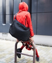 CHROME(クローム)26L/耐水/ショルダーバッグ/NEWSPAPER MESSENGER ニュースペーパー/メッセンジャー/JP197BKSU/雑貨/ユニセックス/メンズ/レディース/ムラサキスポーツ