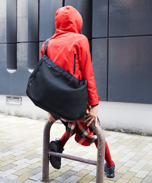 CHROME(クローム)26L/耐水/ショルダーバッグ/NEWSPAPER MESSENGER ニュースペーパー/メッセンジャー/JP197BKSU/雑貨/ユニセックス/メンズ/レディース/ムラサキスポーツ