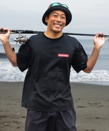 【ムラサキスポーツ限定】NATURE GANG(ネイチャーギャング)半袖Tシャツ バックプリント MIGHTY CROWN  NG25ST02/メンズ ムラサキスポーツ