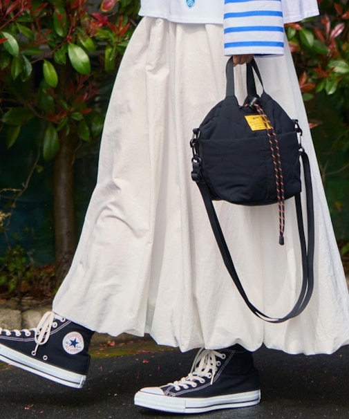 KiU/ショルダーバック パデッドポケッタフルミニバッグ K384-900 キウ ユニセックス メンズ レディース ムラサキスポーツ