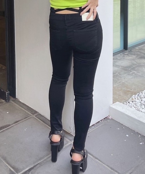 GYDA/デニムパンツ ハイウエストウエストクロススキニー ジーンズ デニム スリムフィット  072542418301 ジェイダ/レディース ムラサキスポーツ