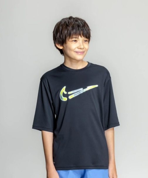 NIKE/NESSG828 ラッシュガード UVカット スプレースウッシュ ハイドロガード 半袖 Tシャツ ナイキ キッズ 男の子 女の子 ムラサキスポーツ