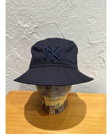 NEW ERA (ﾆｭｰｴﾗ) - BUCKET-01 MLB TONAL LOGO NVY (ﾊﾞｹｯﾄ-01 MLB ﾄﾅﾙ ﾛｺﾞ ﾆｭｰﾖｰｸ･ﾔﾝｷｰｽ)