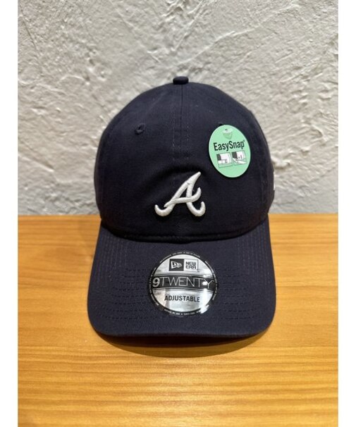 NEW ERA (ﾆｭｰｴﾗ) - 9TWENTY KHAKI SWEAT BAND ATL (920 ｶｰｷ ｽｳｪｯﾄ ﾊﾞﾝﾄﾞ ｱﾄﾗﾝﾀ･ﾌﾞﾚｰﾌﾞｽ)