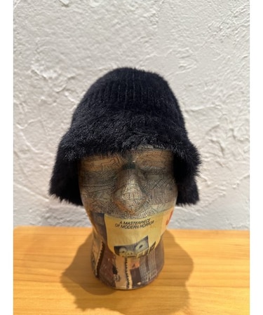 NEW ERA (ﾆｭｰｴﾗ) - EXPLORER SB SHAGGY Fluffy and Soft BLACK (ｴｸｽﾌﾟﾛｰﾗｰ ｾｰﾗｰﾌﾞﾘﾑ ｼｬｷﾞｰ ﾌﾞﾗｯｸ)