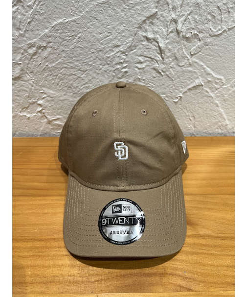 NEW ERA (ﾆｭｰｴﾗ) - 9TWENTY MLB BUCKLE SAD MINI LOGO (920 MLB ｻﾝﾃﾞｨｴｺﾞ･ﾊﾟﾄﾞﾚｽ ﾐﾆﾛｺﾞ)