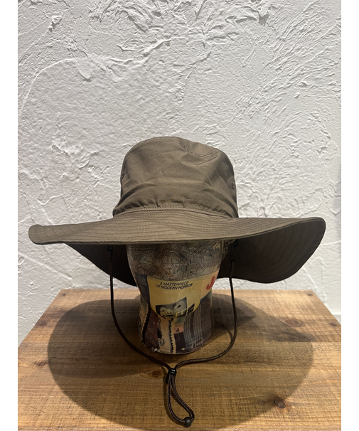 NEW ERA (ﾆｭｰｴﾗ) - ADVENTURE WIDE BRIM TYPEWRITER (ｱﾄﾞﾍﾞﾝﾁｬｰ ﾜｲﾄﾞﾌﾞﾘﾑ ﾀｲﾌﾟﾗｲﾀｰ)