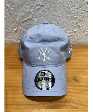 NEW ERA (ﾆｭｰｴﾗ) - 9TWENTY MLB TYPEWRITER NYY (920 MLB ﾀｲﾌﾟﾗｲﾀｰ ﾆｭｰﾖｰｸ･ﾔﾝｷｰｽ)