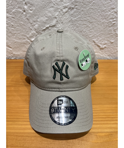 NEW ERA (ﾆｭｰｴﾗ) - 9TWENTY KHAKI SWEAT BAND NYY (920 ｶｰｷ ｽｳｪｯﾄ ﾊﾞﾝﾄﾞ ﾆｭｰﾖｰｸ･ﾔﾝｷｰｽ)