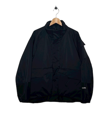 The COMP_US (ｻﾞｺﾝﾌﾟｱｽ) - LIGHT PUFF ZIP JACKET (ﾗｲﾄﾊﾟﾌｼﾞｯﾌﾟｼﾞｬｹｯﾄ)  25AWCU-01OT ﾕﾆｾｯｸｽ
