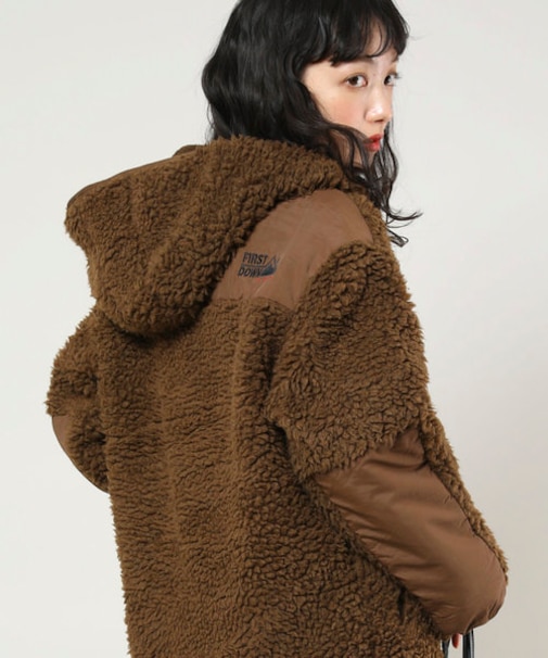 フリークスストア別注ボアフリースコート FIRST DOWN/ファーストダウン 別注ボアフリースフードコート