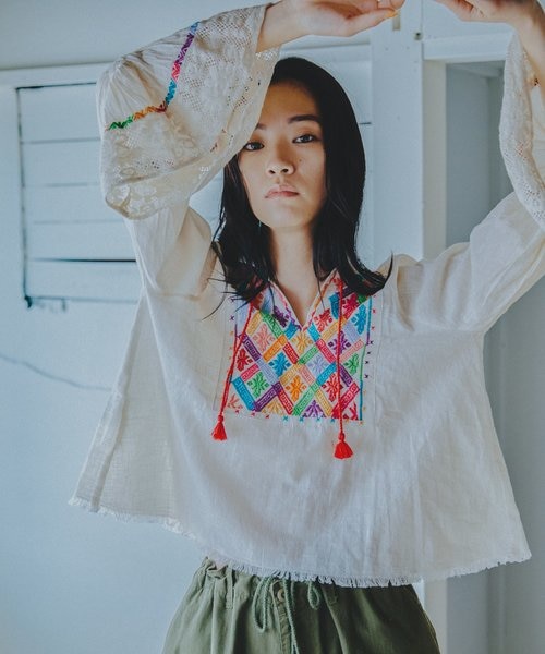 Freada FREAK‘S STORE インド刺繍 トップス Freada（フリーダ）の「Freada/フリーダ インド刺繍ブラウス（シャツ