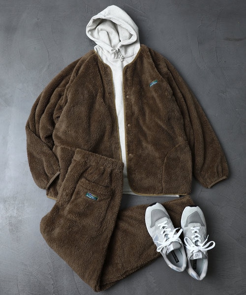 WEB限定 リラックスフィット フリースセットアップ/ノーカラー
