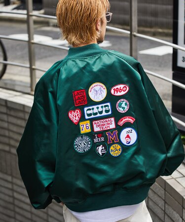 WEB限定 ビッグシルエット バック刺繍 ランダムワッペンデザイン 