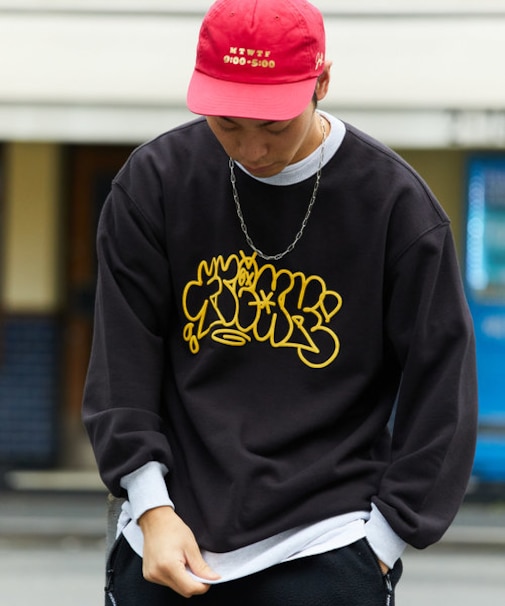 スローアップ グラフィティプリント クルーネックスウェット/タギング/バックプリント/裏毛/ビッグシルエット