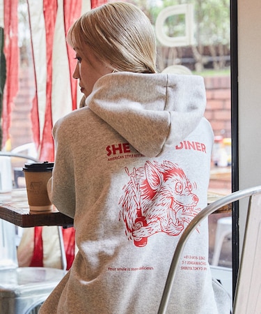 WEB限定 SHE WOLF DINER×FREAK'S STORE/シーウルフダイナー 別注 ビッグシルエット バックプリント POパーカー/フーディー