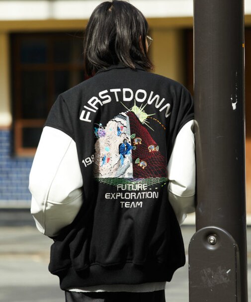 FIRST DOWN×FREAK
