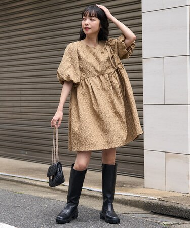 フクレジャガードパフスリーブリボンミニワンピース