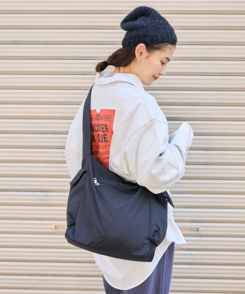 ビッグワンショルダー撥水バッグ