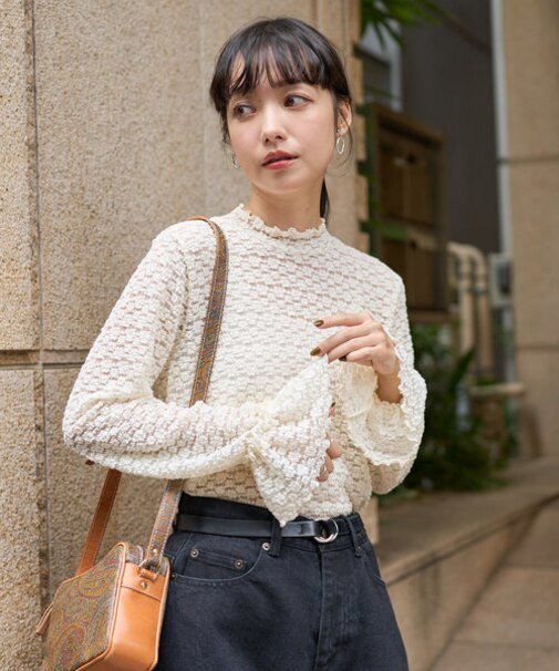 フラワー レーシー 袖フレア トップス/レーストップス