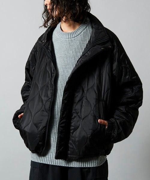 アクネ/カラーブロックブルゾン/スタジャン/裏地キルティング/ビッグシルエット アクネ/カラーブロックブルゾン/スタジャン/裏地キルティング/ビッグ