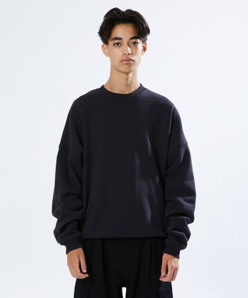 限定展開 ワイドシルエット ショートレングス クルーネックスウェット