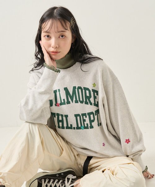 ※専用　新品未使用　フラワー刺繍ロゴスウェット　ロージーモンスター 専用 新品未使用 フラワー刺繍ロゴスウェット ロージー