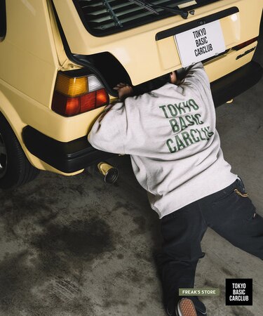 限定展開 tokyo basic car club×FREAK'S STORE 別注 ビッグシルエット バックプリント クルーネックスウェット