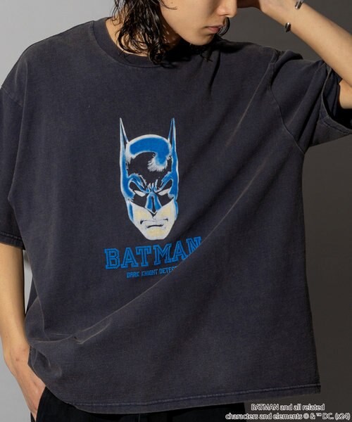 BATMAN/バットマン』 フロッキープリント ショートスリーブTシャツ